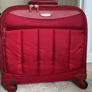 ❤️Samsonite burgundy luggage